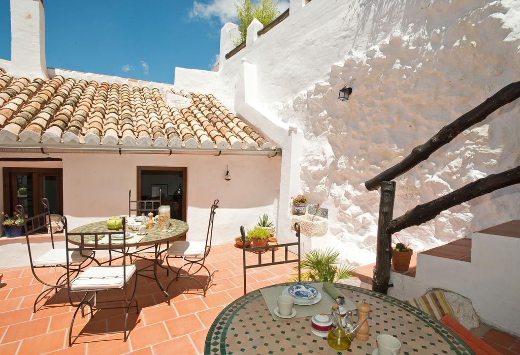Almohalla 51 Hotel Archidona Bagian luar foto